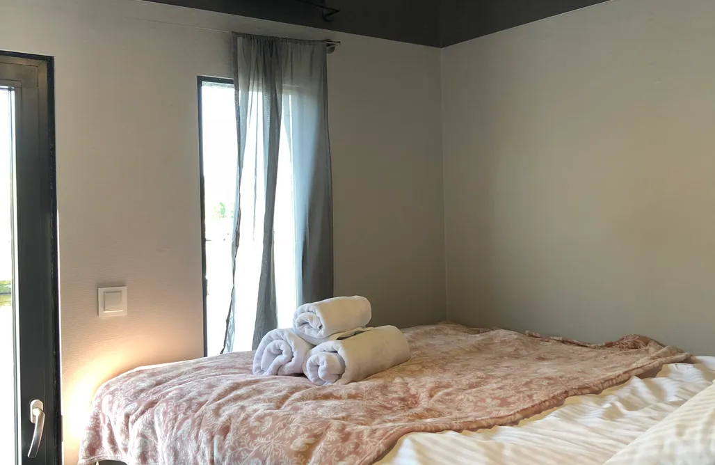 AlohaCamp Dom na wodzie Morgan 4 4