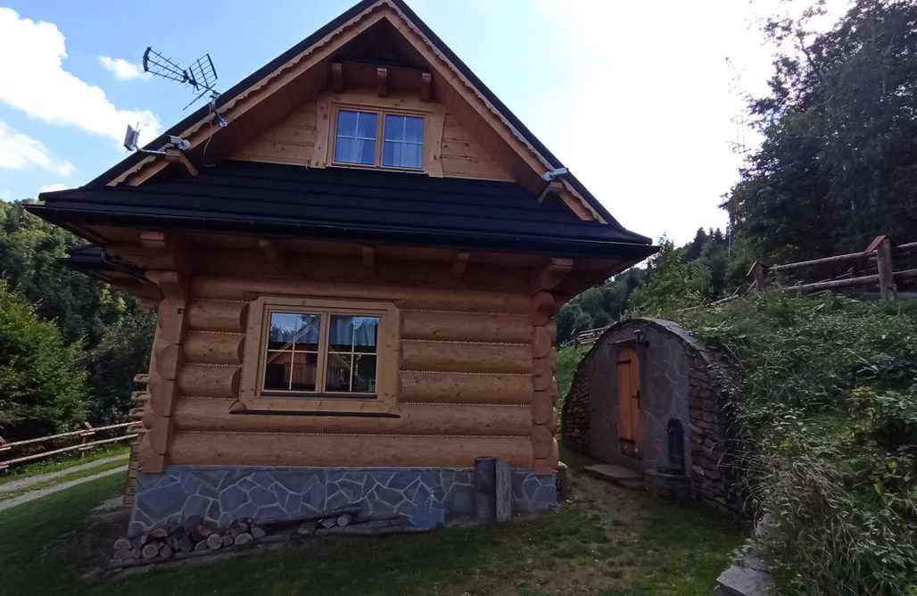 AlohaCamp Chata Barwinek 2