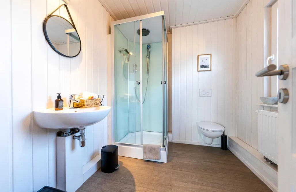 AlohaCamp Zweizimmerhaus 1