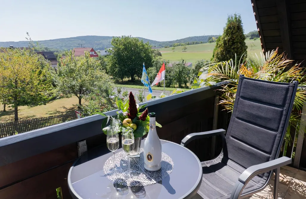 AlohaCamp Doppelzimmer mit Balkon- Falke 1