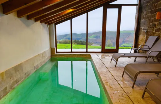 Imagen de Villa Brenagudina - Cabaña Pasiega con piscina climatizada