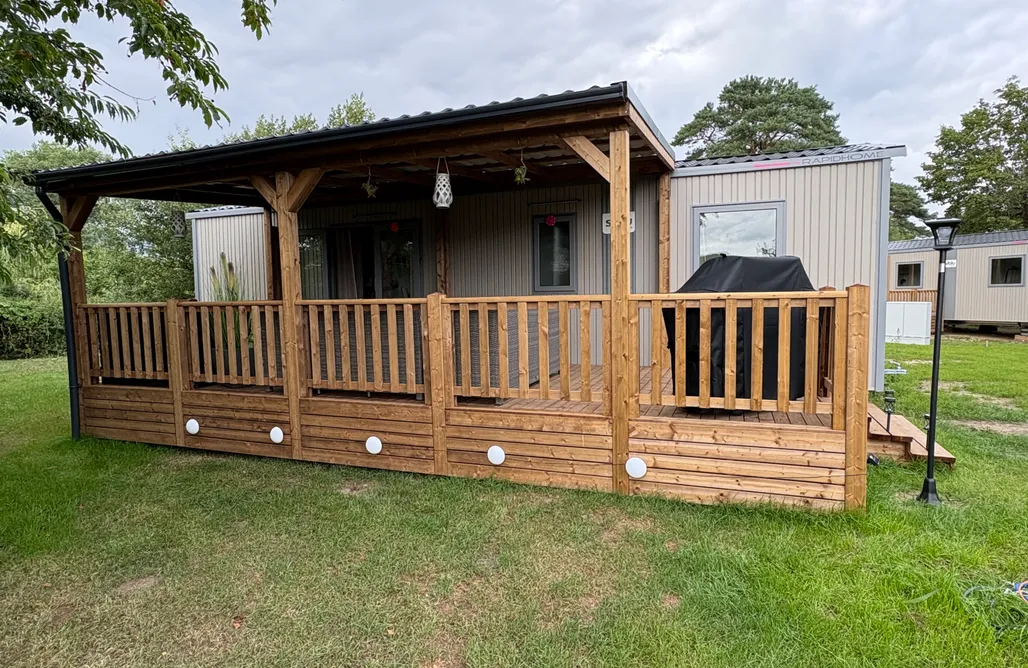 Kurzurlaub Schleswig-Holstein „Haus Seeblick“ Tinyhouse mit Terrasse 3