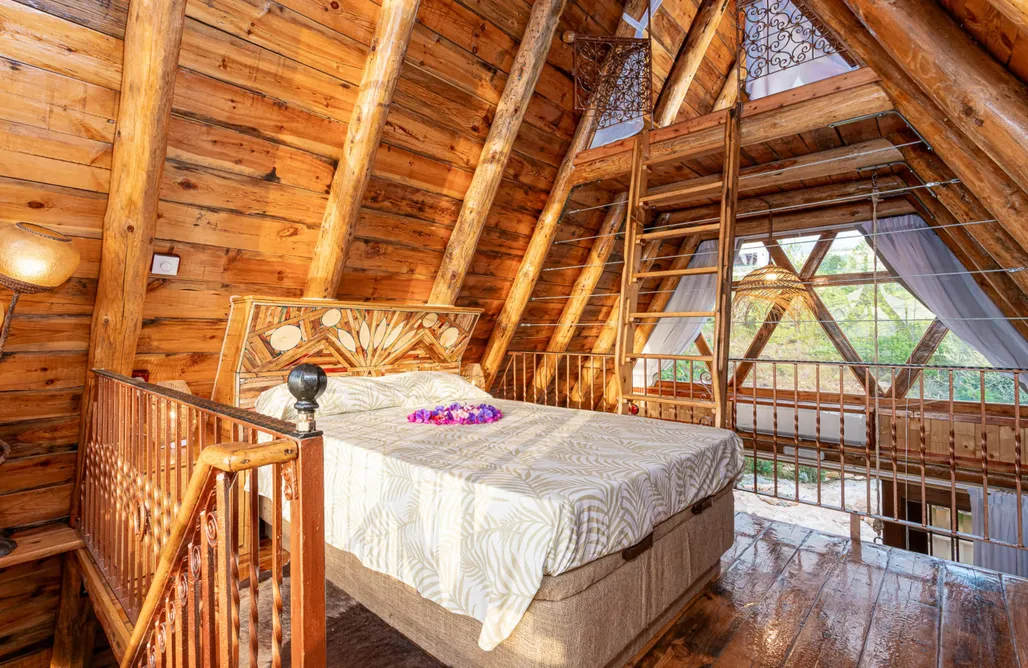 AlohaCamp Tierra de Arte - Cabaña Triángulo 2