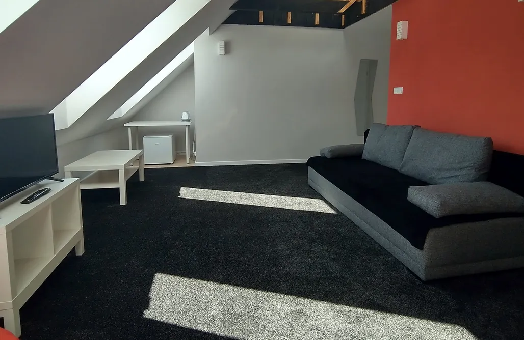 AlohaCamp Dwupoziomowe studio pięcioosobowe 4