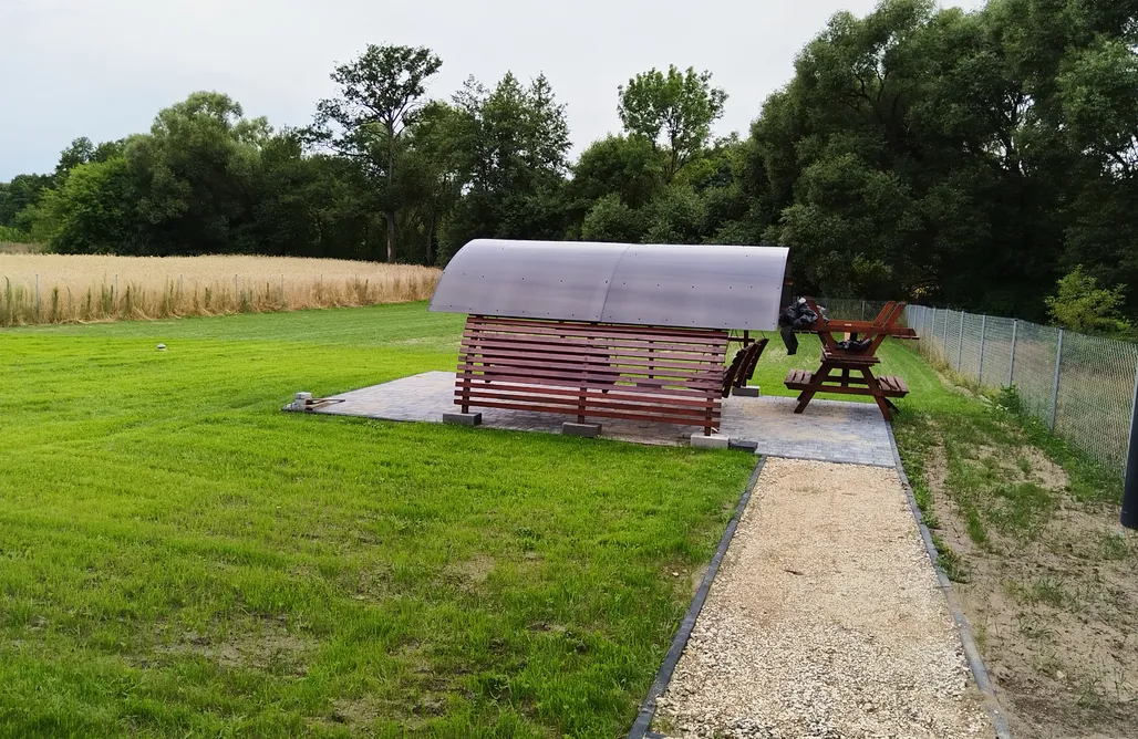 Hébergement AlohaCamp Cabanes au bord de la Grabia 1