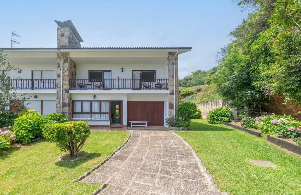 Alojamiento en Andrín Villa Toró Playa 2