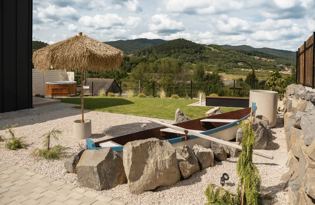 AlohaCamp Santorini 1