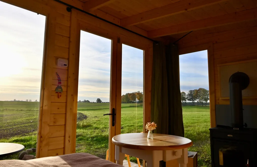 AlohaCamp Hüttchen ganzjährig nutzbar mit Kamin&Sauna 2