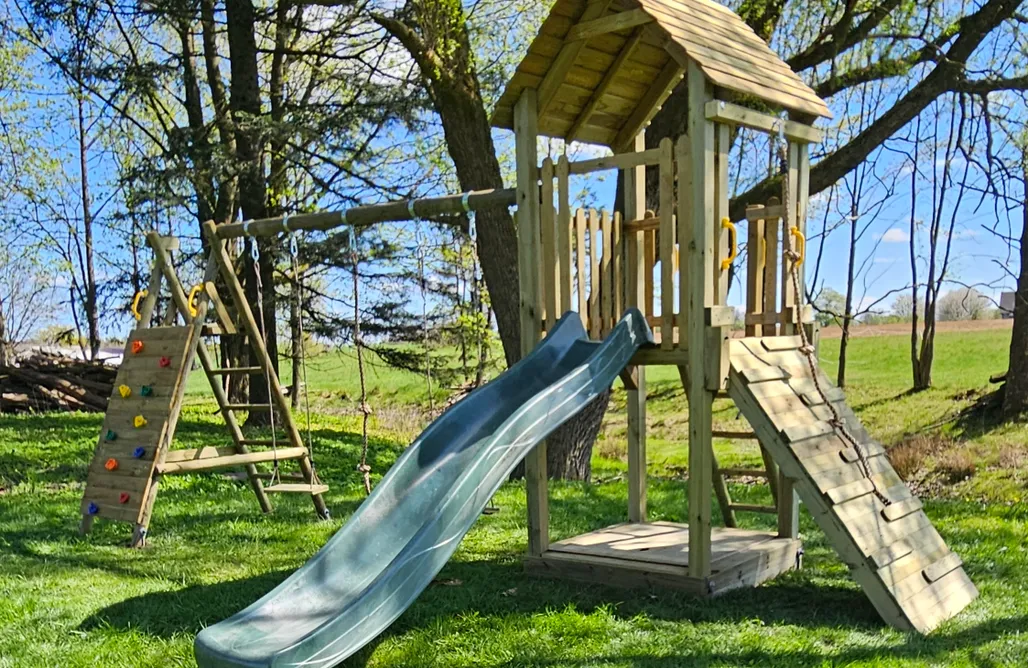 noclegi AlohaCamp Vilanovka - domki z balią 1