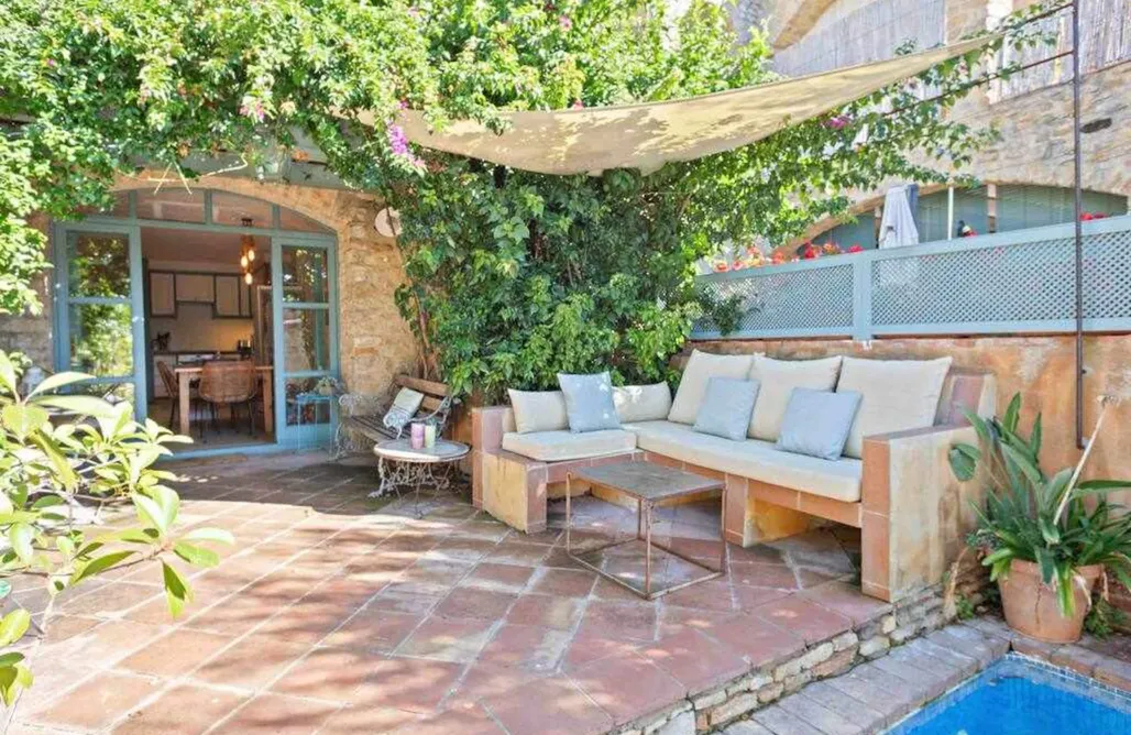 AlohaCamp accommodation Encantadora Casa en Peratallada 5