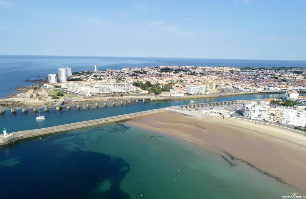 L'Essentiel - Love 5 Etoiles AlohaCamp