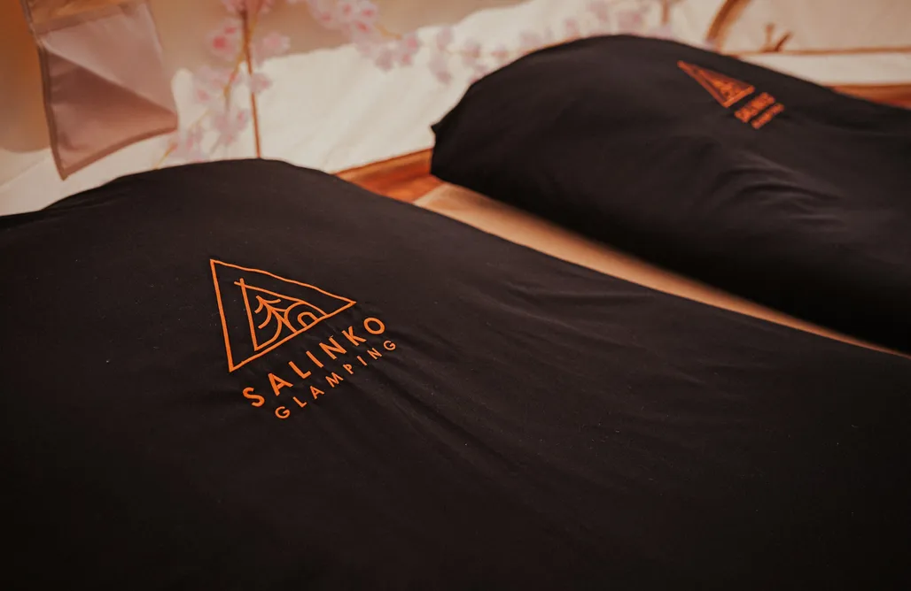 AlohaCamp Namiot safari Japoński Ogród 2