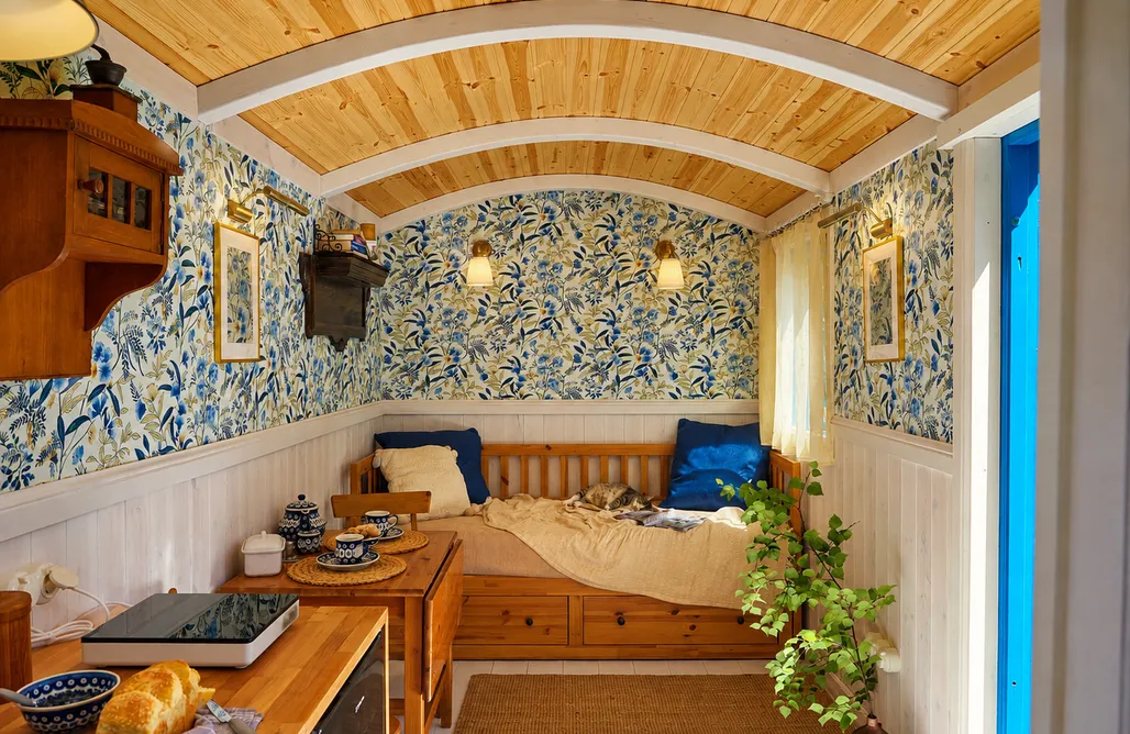 AlohaCamp Tiny House Zajączki nad Narwią 2