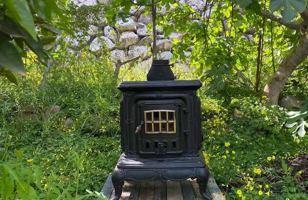 Unterkunft AlohaCamp Yurta - 'Nomad's Nook' 1