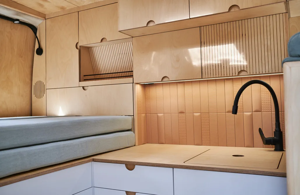 alojamientos AlohaCamp Campervan z tarasem na dachu 5