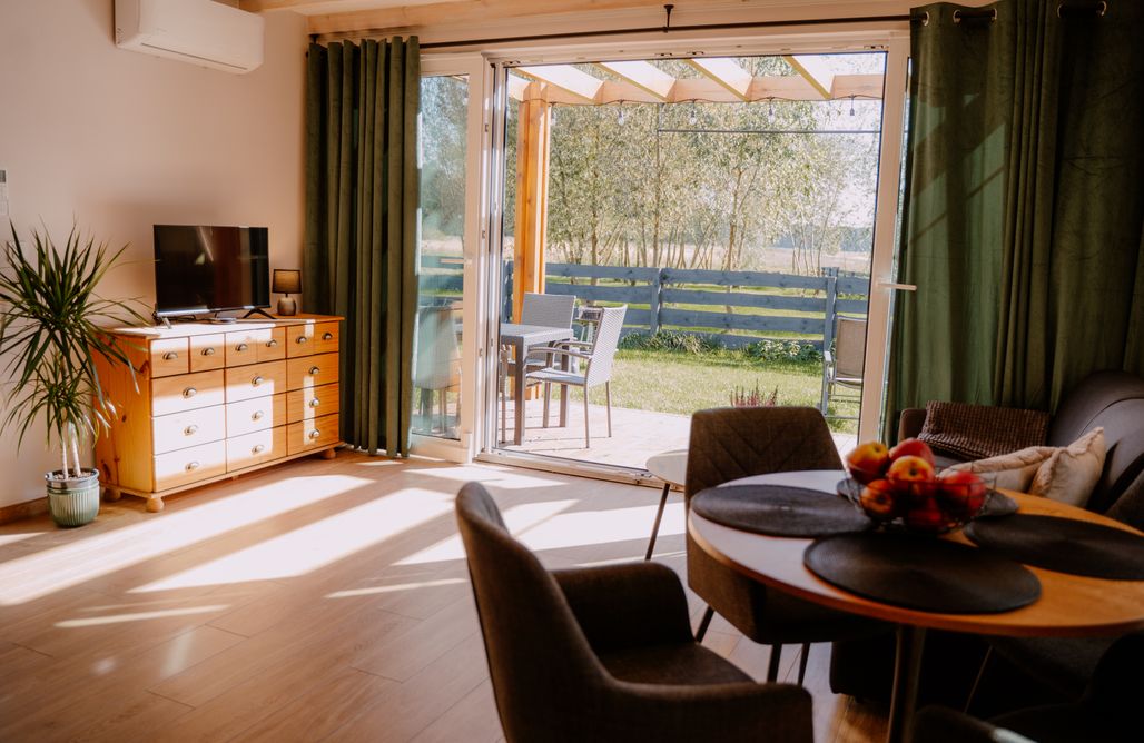 Last Minute Italia Villaggio sotto le Stelle Lago Łasko & SPA Sauna Jacuzzi Vasca Canoe Spiaggia 1
