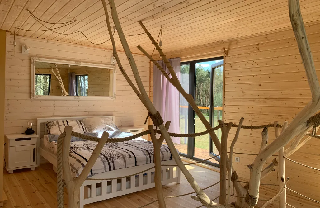 AlohaCamp Baszta nad rozlewiskiem 2