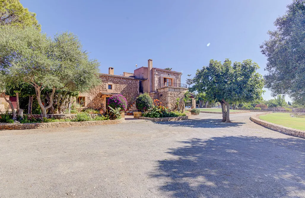 noclegi AlohaCamp Finca Can Bosco 4