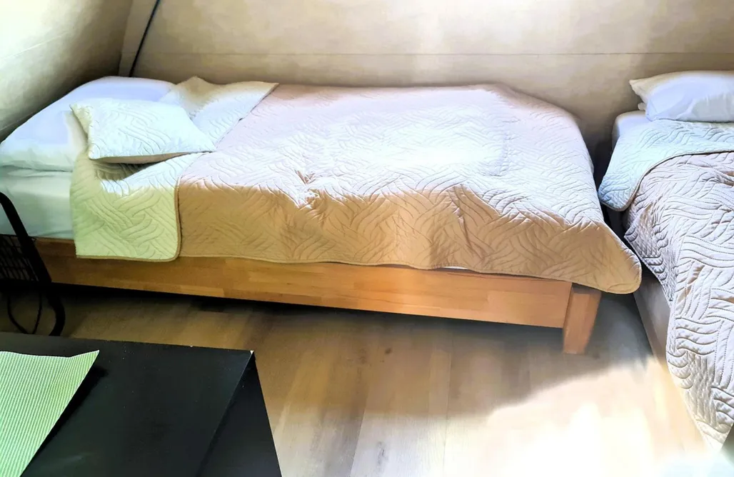 AlohaCamp Zweizimmerhaus 2