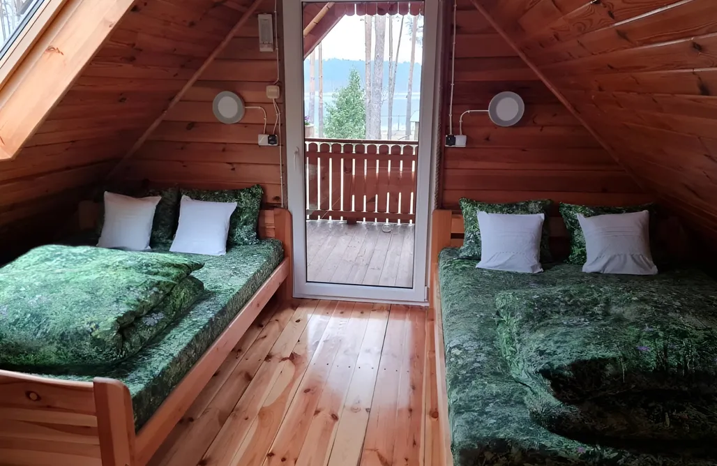 AlohaCamp Pod Czarnym Dzięciołem - dom z widokiem i prywatną balią 2