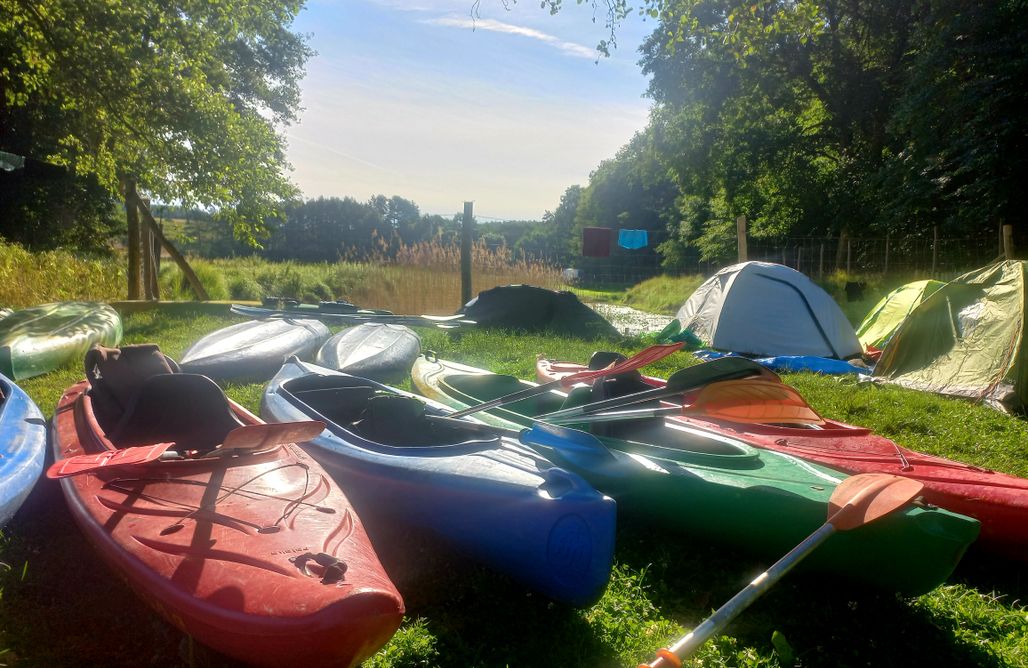Camping Nad Jeziorem Miejsce kamperowe i namiotowe - Agroturystyka Gęsiniec Stare Osieczno  1