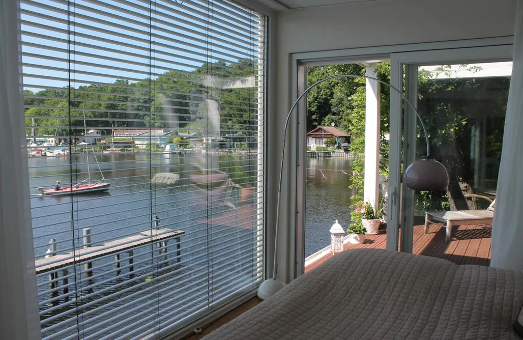 AlohaCamp Ferienhaus am Wasser 2