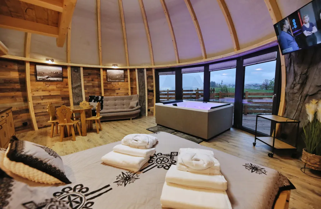 Gliczarów Górny noclegi Tatry Mountain Glamp z jacuzzi 1