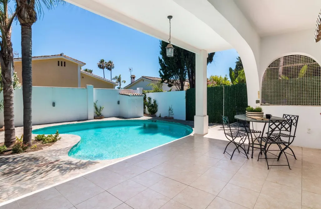 AlohaCamp accommodation Villa de la Quilla 5