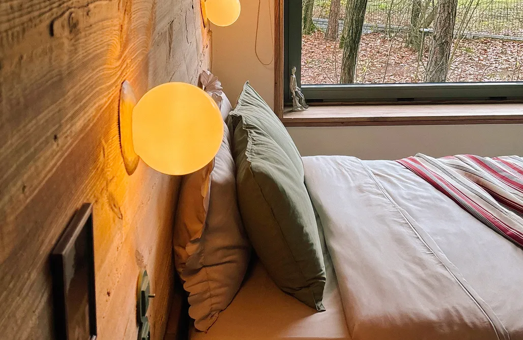 AlohaCamp Mech Zielony, stuletnia stodoła 3