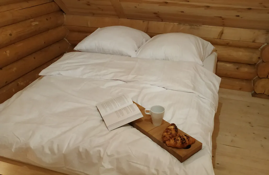 AlohaCamp Domek z bali.  2