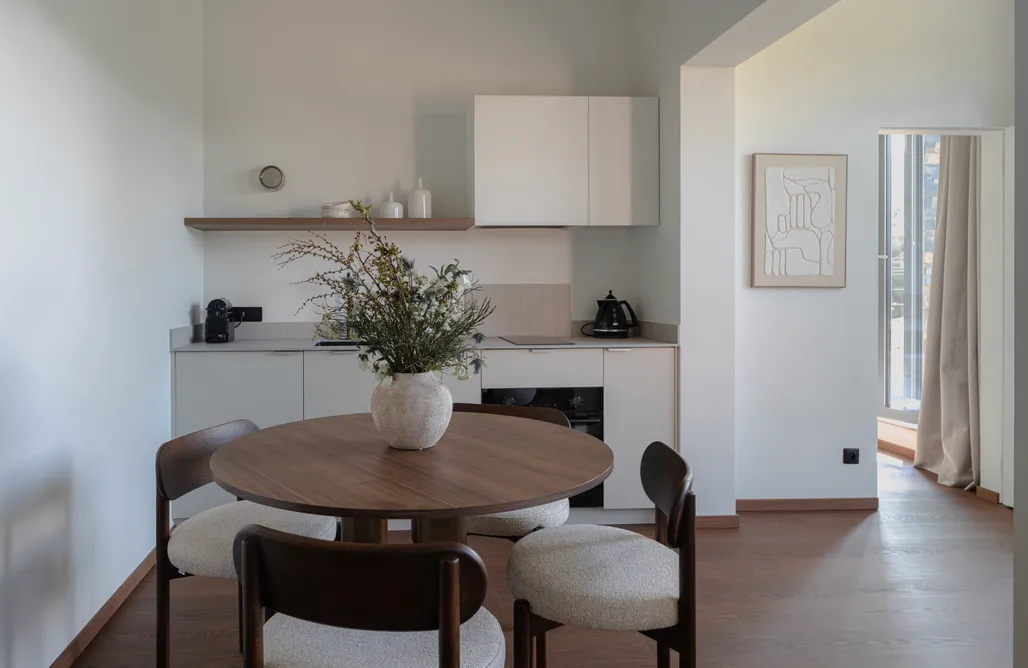 AlohaCamp Stone suite 2