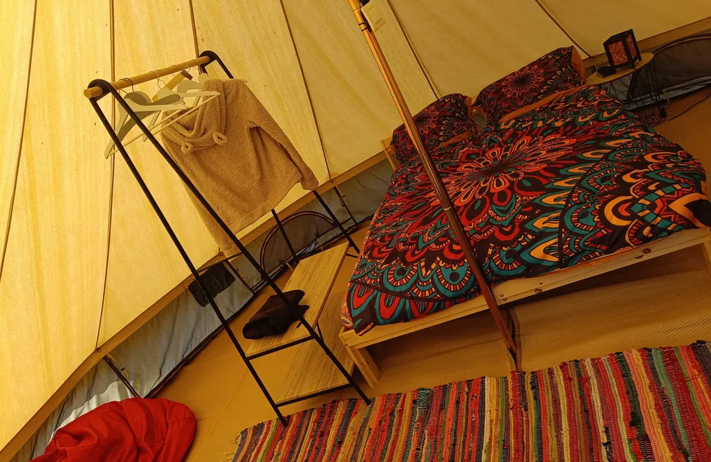 alojamientos AlohaCamp Tienda Bell 1