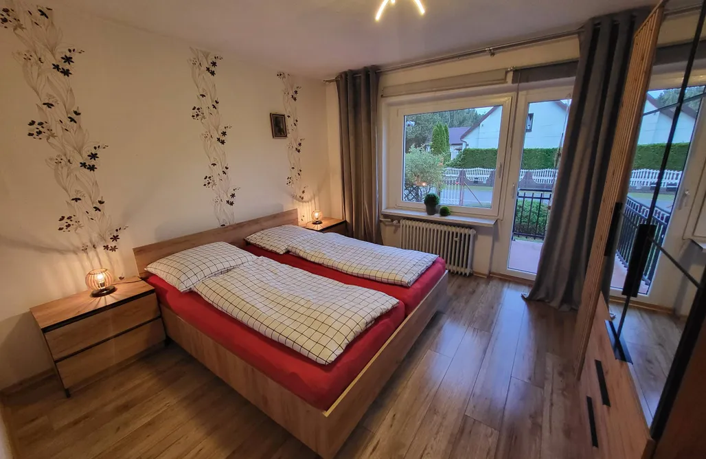 AlohaCamp Ferienhaus nahe eines Badesees 3