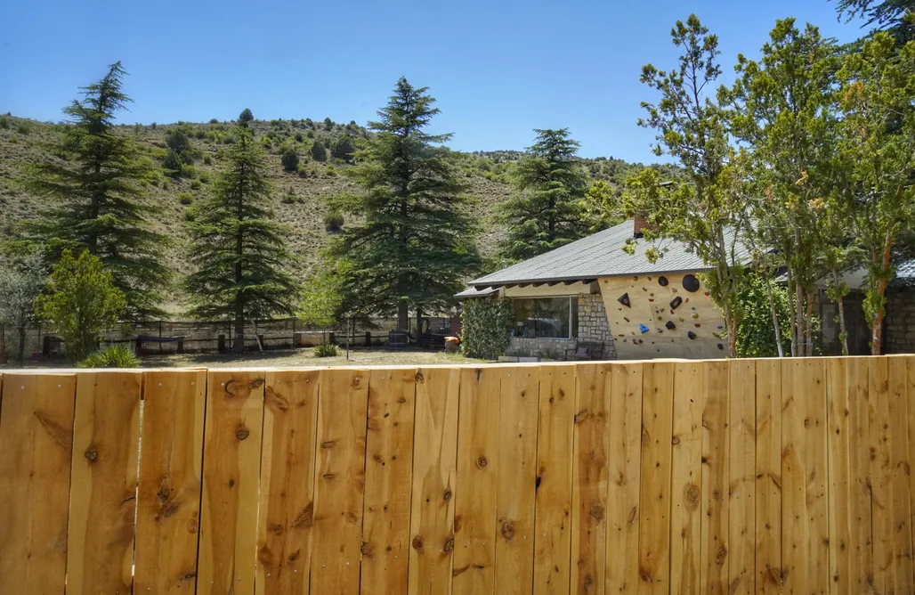 noclegi AlohaCamp Stone & Woods Guesthouse  3