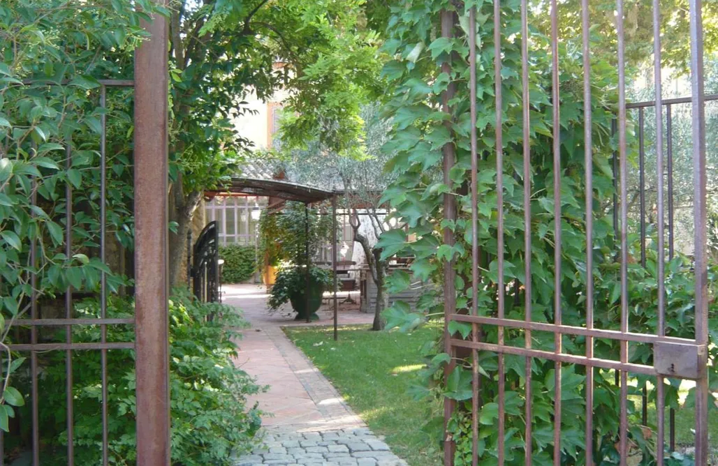 AlohaCamp accommodation Inn of the Park, Correns 4