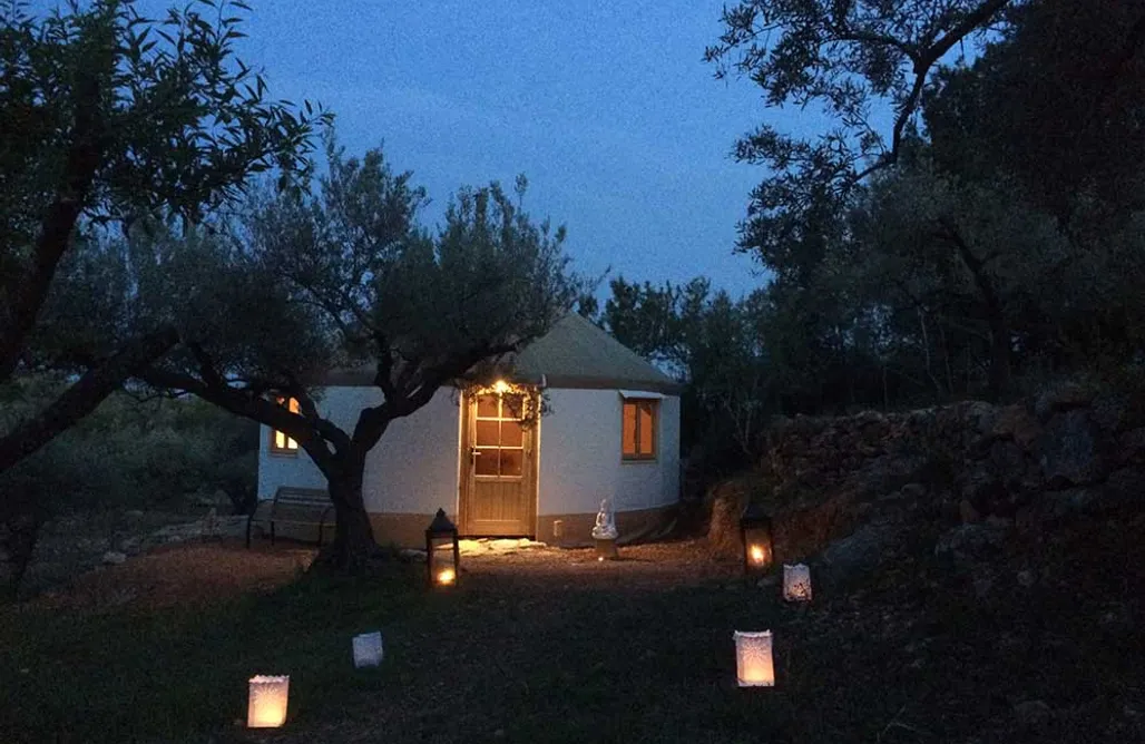 AlohaCamp Yurta Mongola 2