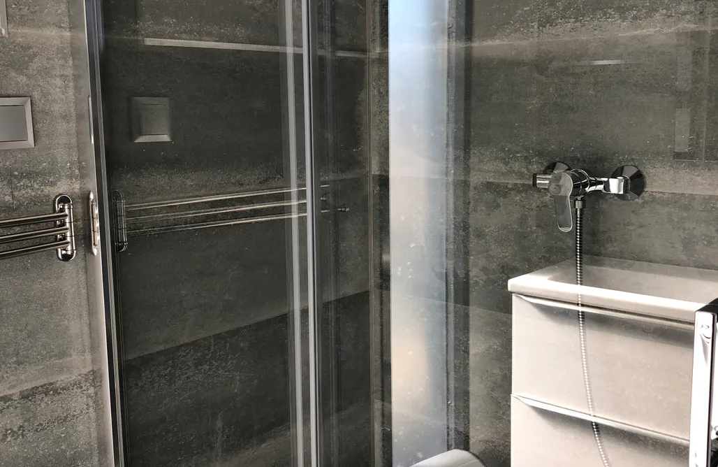 AlohaCamp Dom na wodzie Morgan 3 1