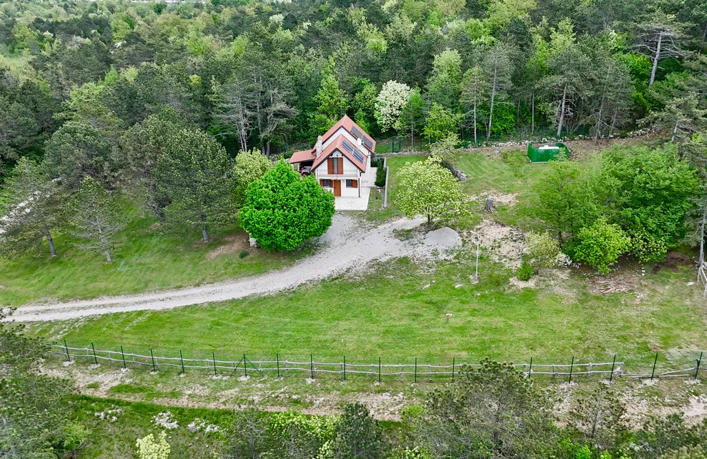 Borne noclegi 4 Seasons House 1