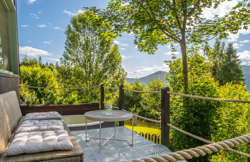 Hébergement AlohaCamp Quelle Joie mini - tiny house avec vue sur les montagnes 5