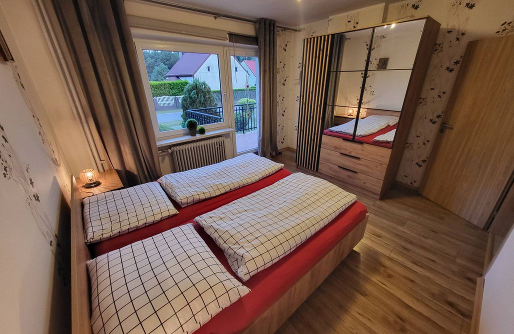 AlohaCamp Ferienhaus nahe eines Badesees 4