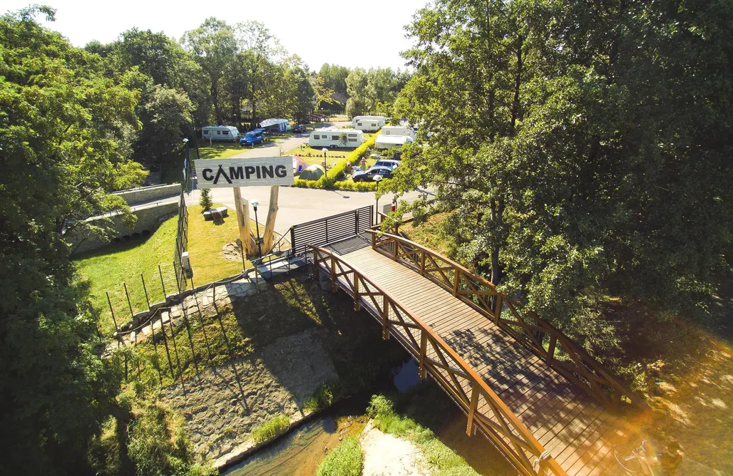 Pole Namiotowe Zakopane Miejsce kamperowe i namiotowe - Camping Molo 3