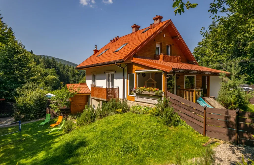 Przystanek Leśna AlohaCamp