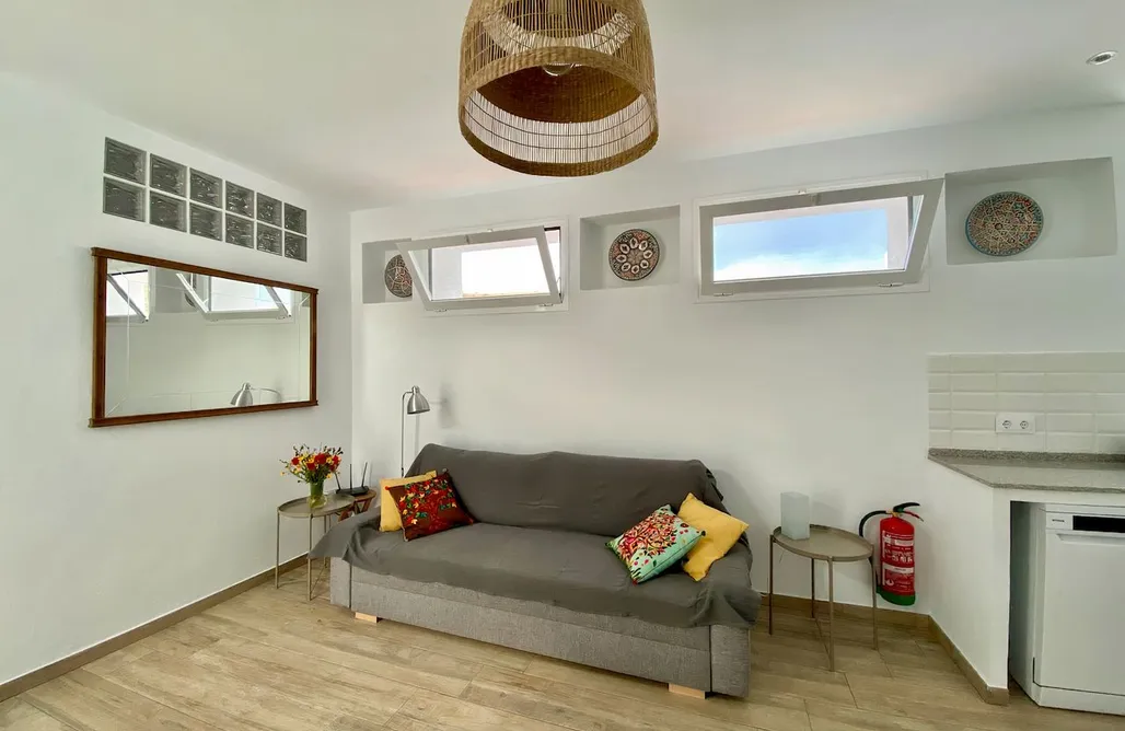 AlohaCamp "La Gitana" newly renovated apartment 4