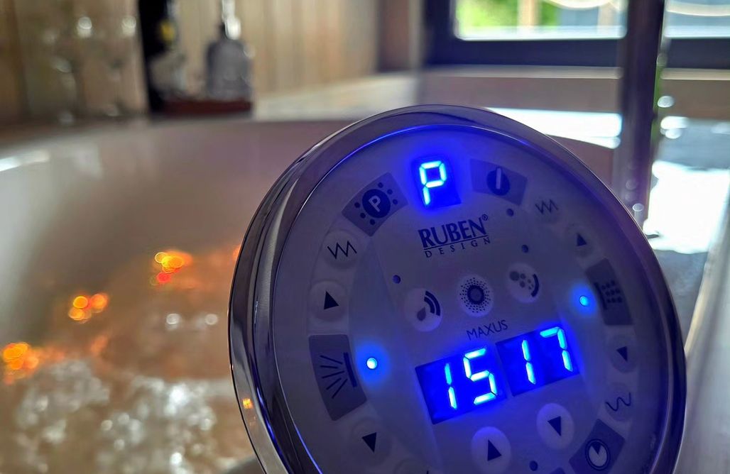 noclegi AlohaCamp Rózin- Domki na wodzie 5