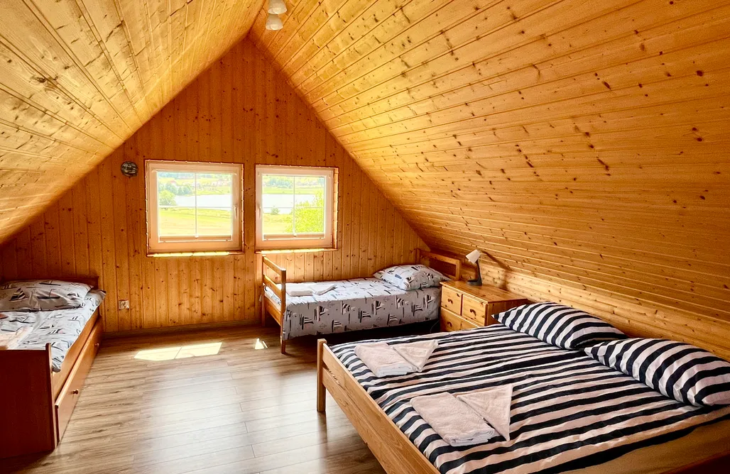 AlohaCamp (4) U Marcjana - domki nad jeziorem na Kaszubach, balia i sauna w lesie 4