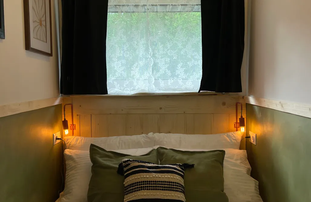 AlohaCamp Świerk - domek z balia  3