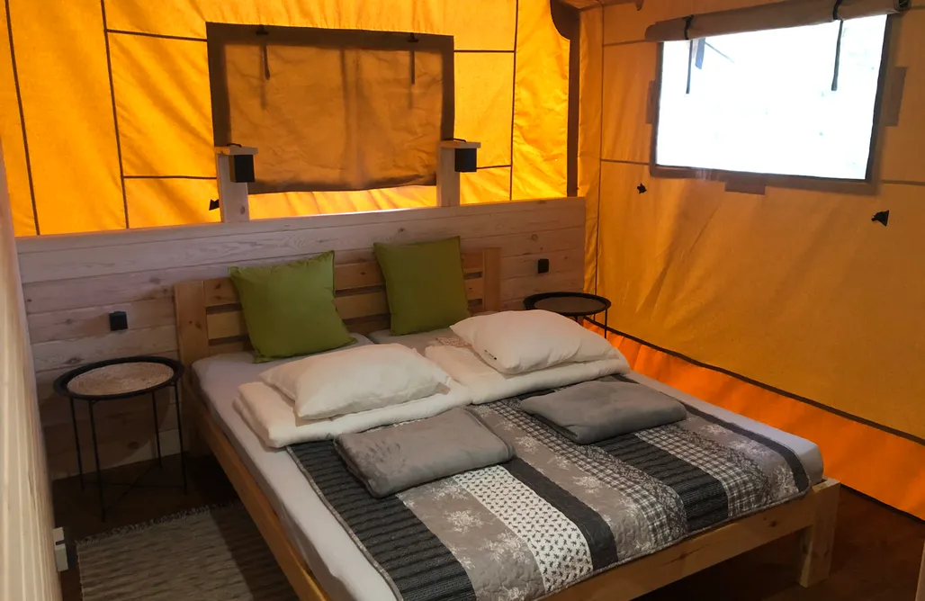 AlohaCamp Namiot Safari jacuzzi  2