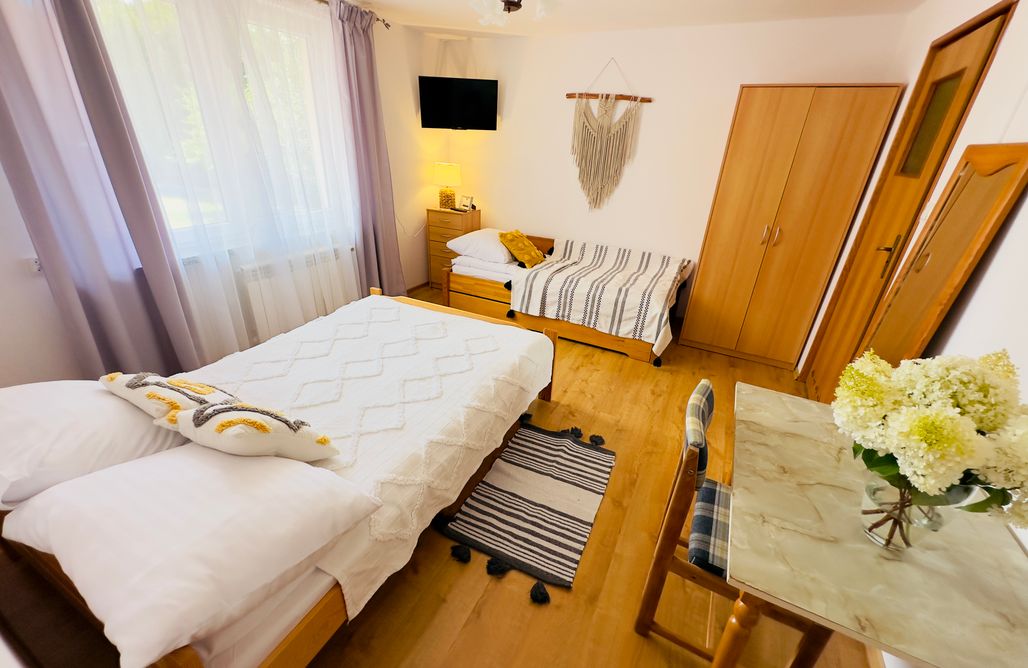 AlohaCamp Dom z 6 sypialniami 3