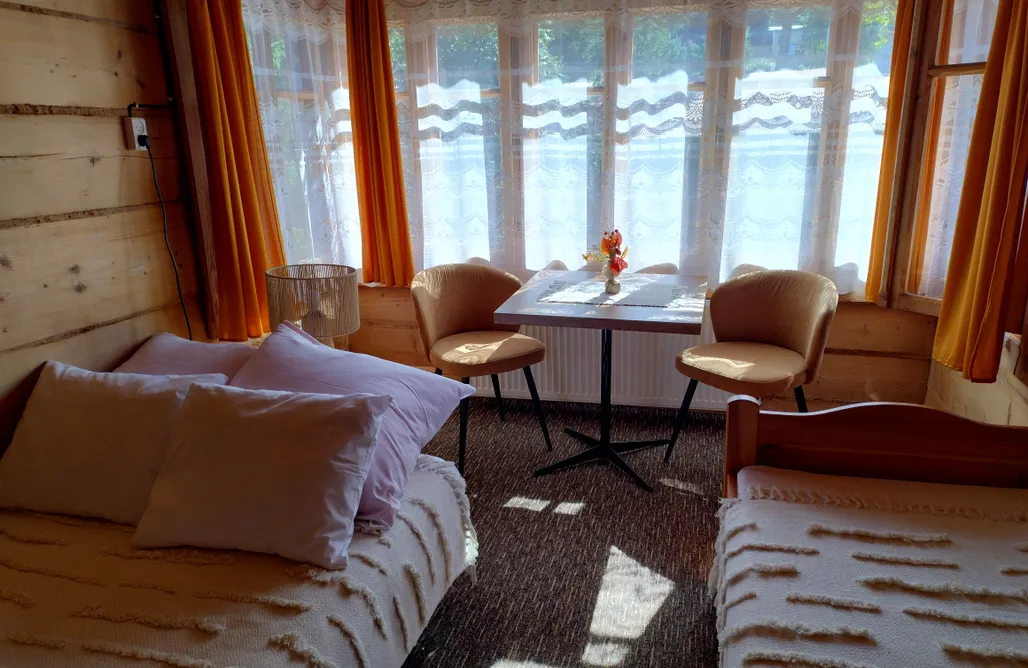 AlohaCamp Pokój trzyosobowy z prywatną łazienką na zewnątrz 3