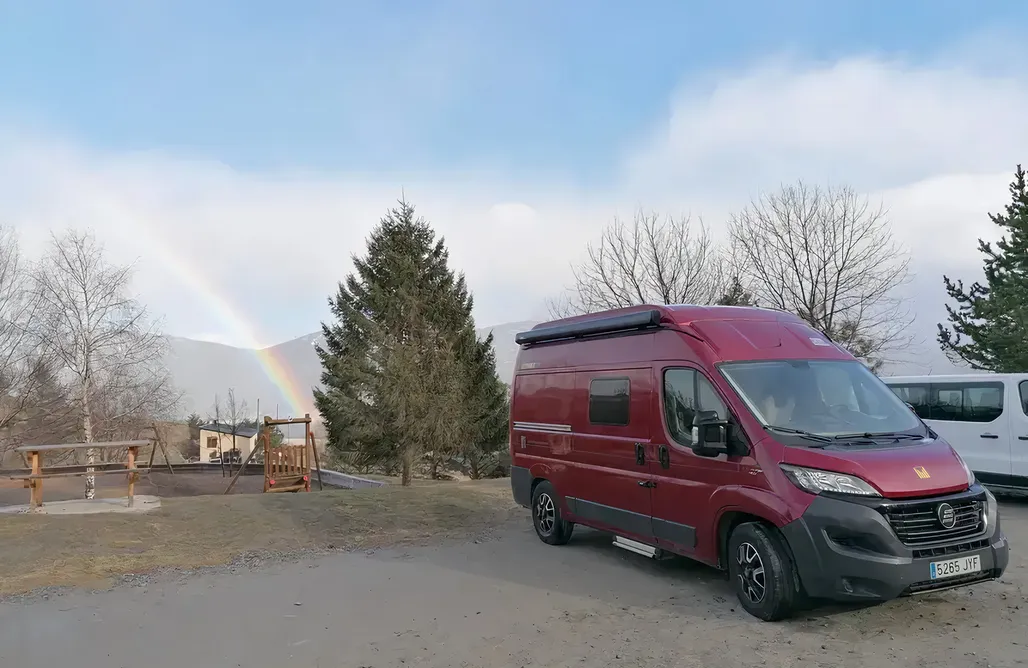 Camper en la Garrotxa | Campervan hire in Olot 🚐